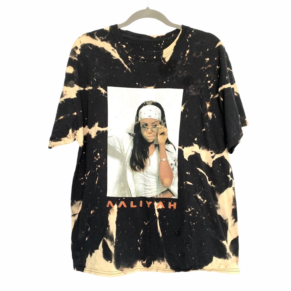 SOLD Men’s Aaliyah Black Distressed Bleached Tee - Picture 1 of 5